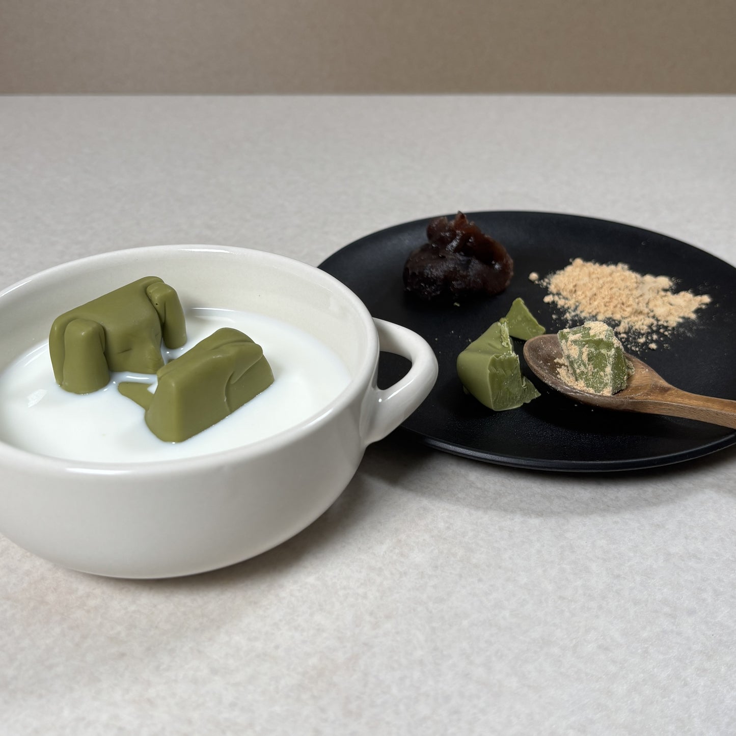 チャバコアラと茶箱