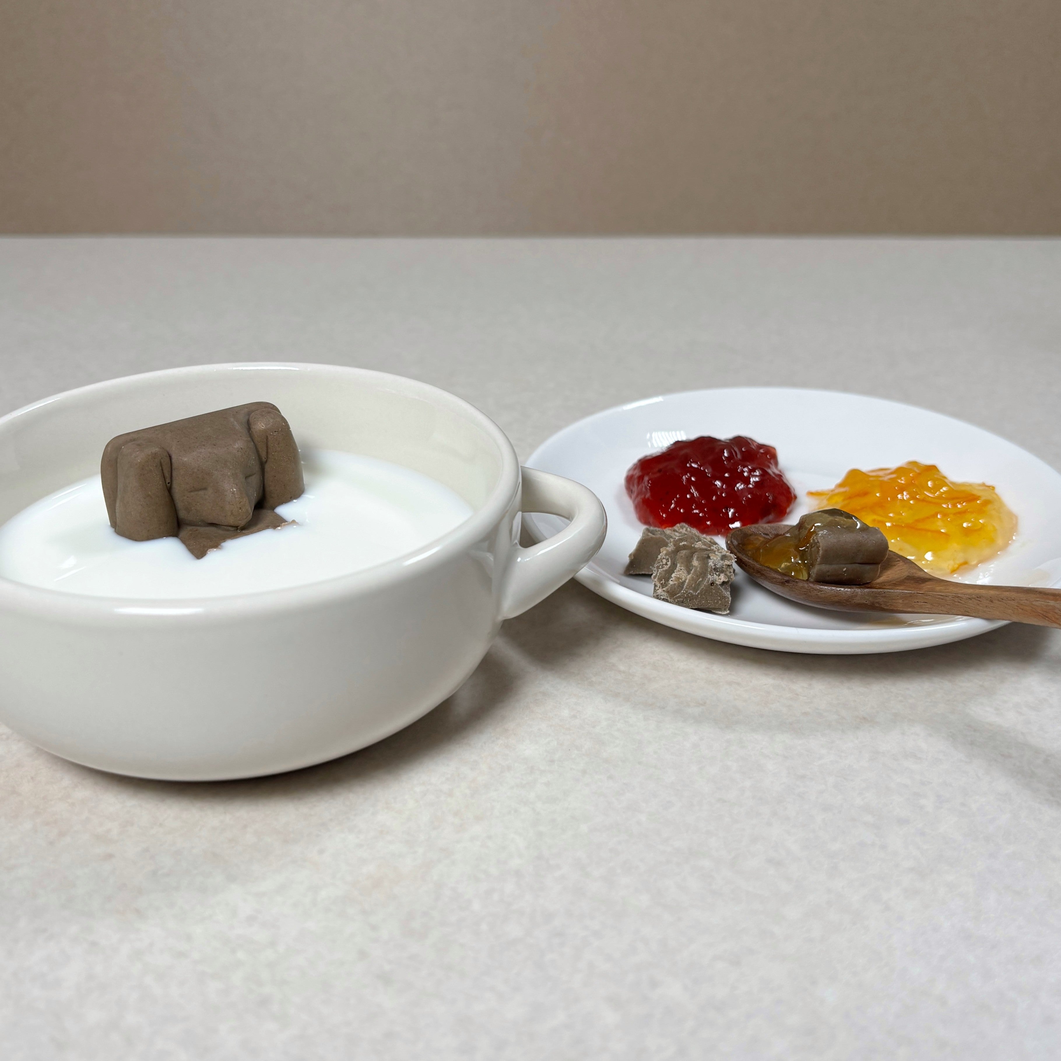 紅チャバコアラと茶箱【5/31まで特別販売】 – Qrazy Chocolate